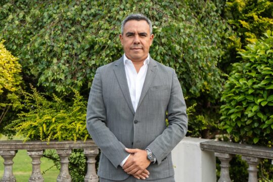 Luis Castro headshot